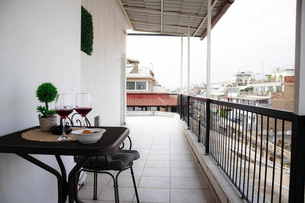 Bedcity Apartment In The Center Of Thessaloníki Luaran gambar