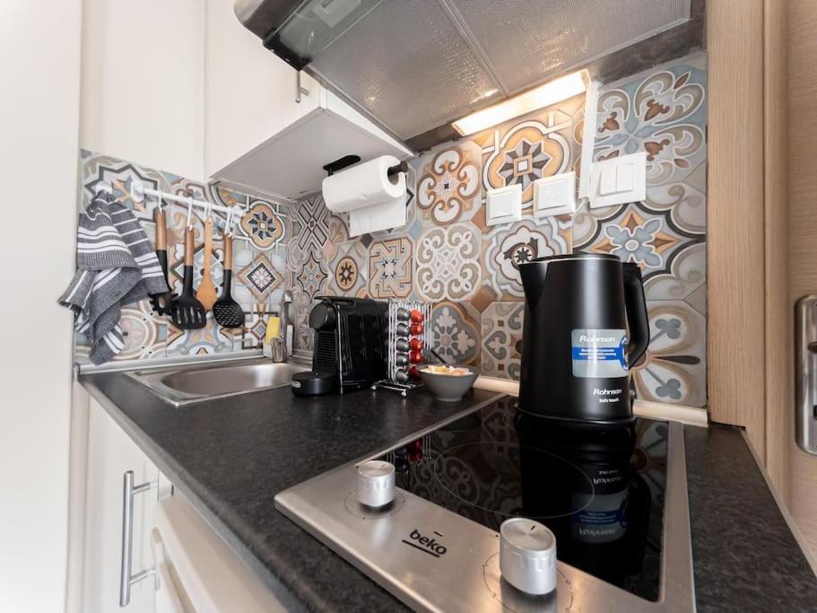 Bedcity Apartment In The Center Of Thessaloníki Luaran gambar